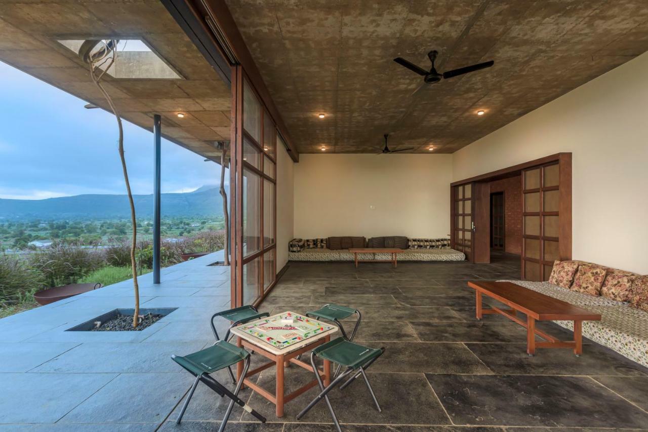 Saffronstays Zen, Igatpuri - Lake-View Villa With Indoor And Outdoor Games Buitenkant foto